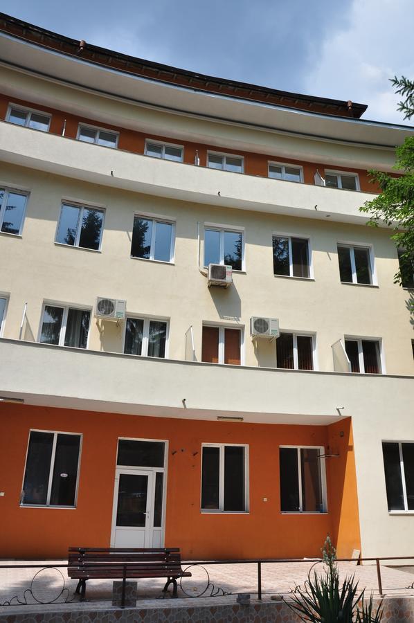 Семеен Хотел Пауталия Kjusztendil Kültér fotó